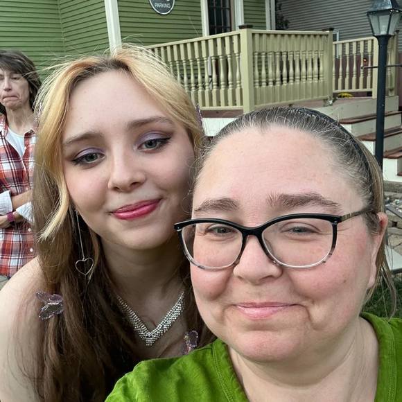 Meet your Posher, Hope - Picture 1 of 1